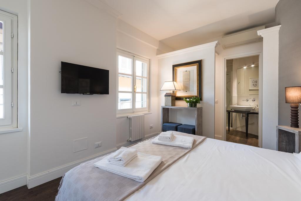 Novella Goldoni Suite-By Florence Concierge Phòng bức ảnh